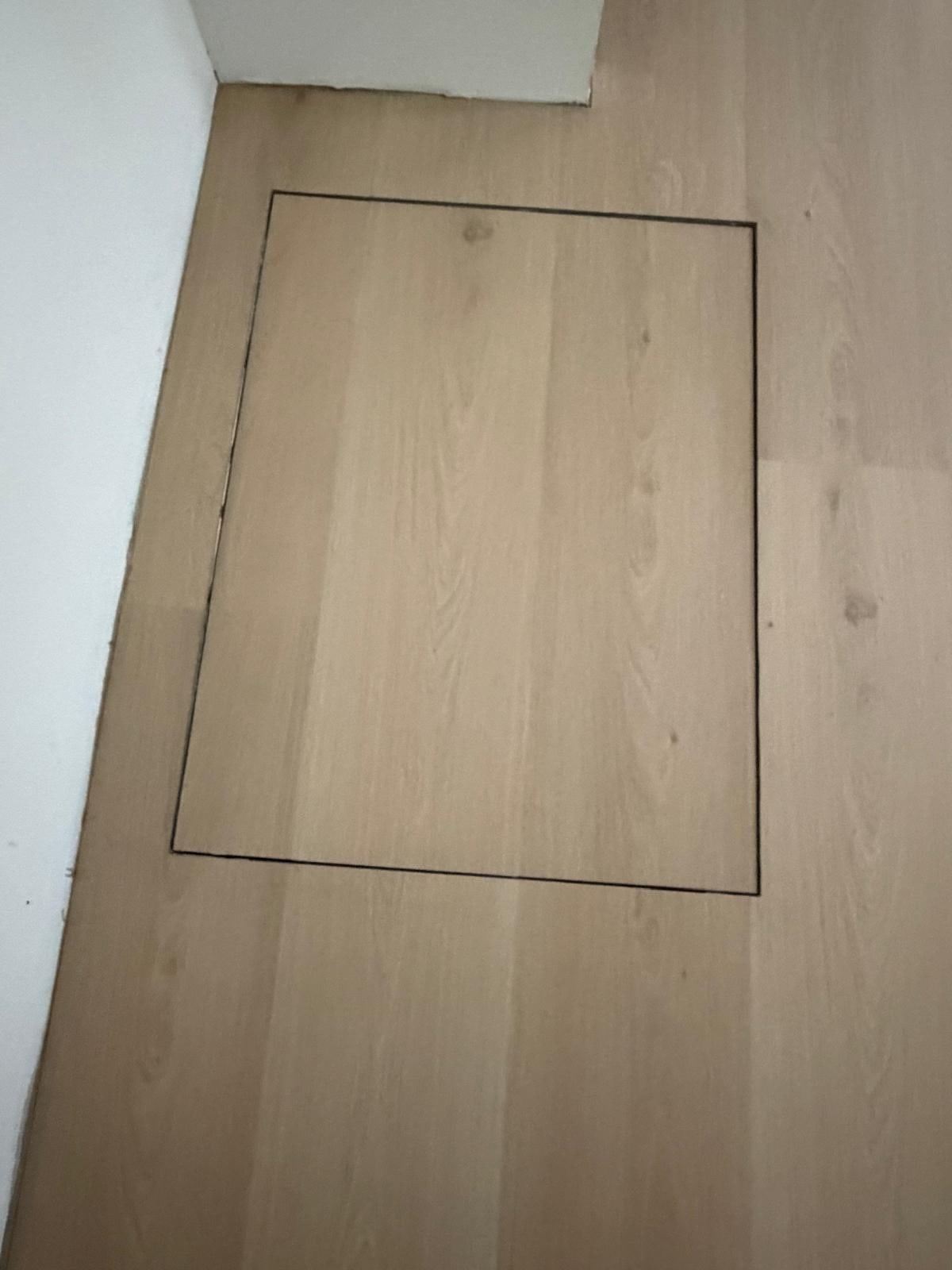 Precise cut-out in a laid floor